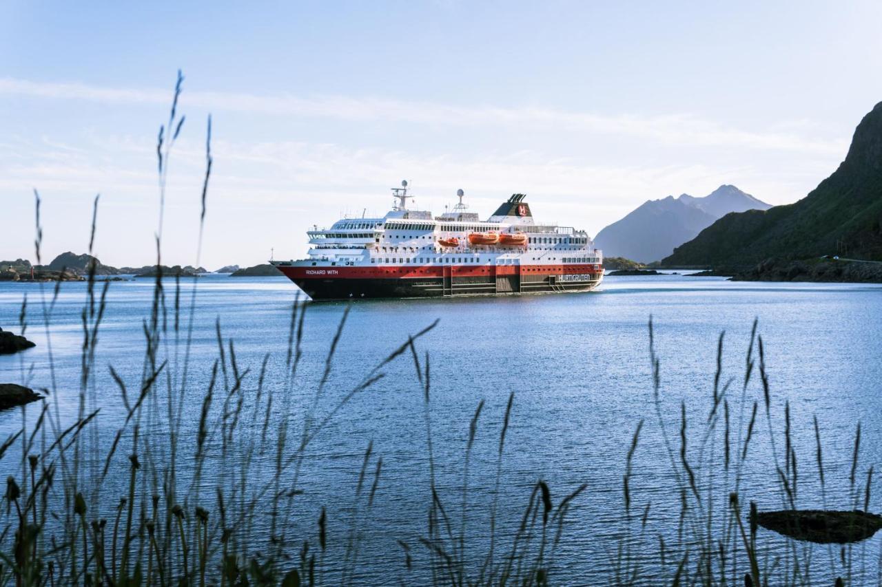 Live Lofoten Hotel Stamsund Exterior foto